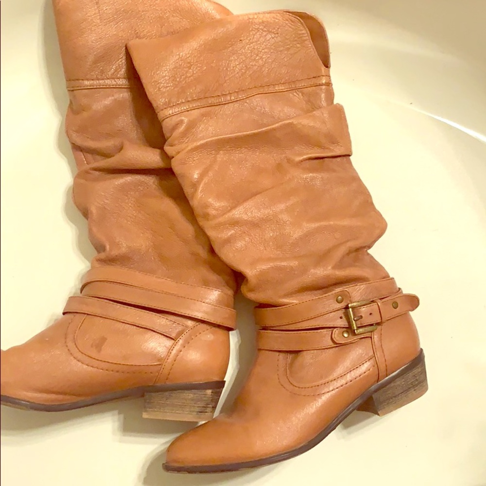 Steve Madden leather boots size 6